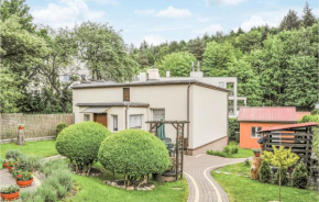 2 Bedroom Lovely Home In Gdynia